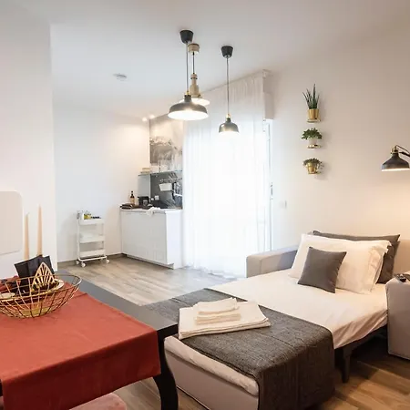 Апартаменты Stella - Luxury By The Sea - Boutique