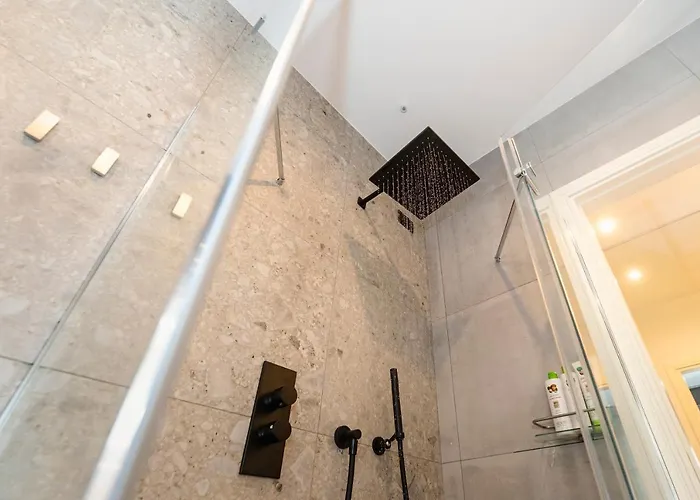 Stella - Luxury By The Sea - Boutique Мартинсикуро