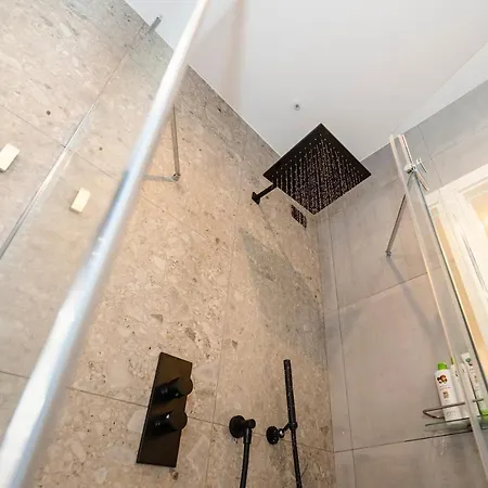 Stella - Luxury By The Sea - Boutique Martinsicuro